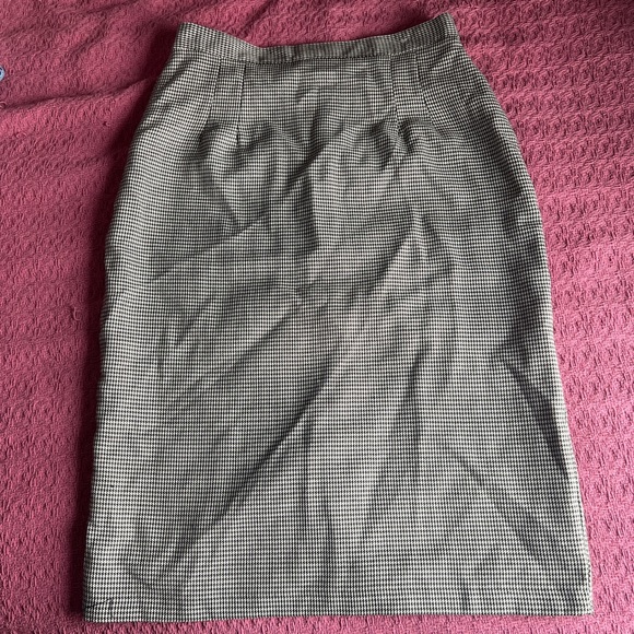 Black and white houndstooth midi skirt - Picture 1 of 5